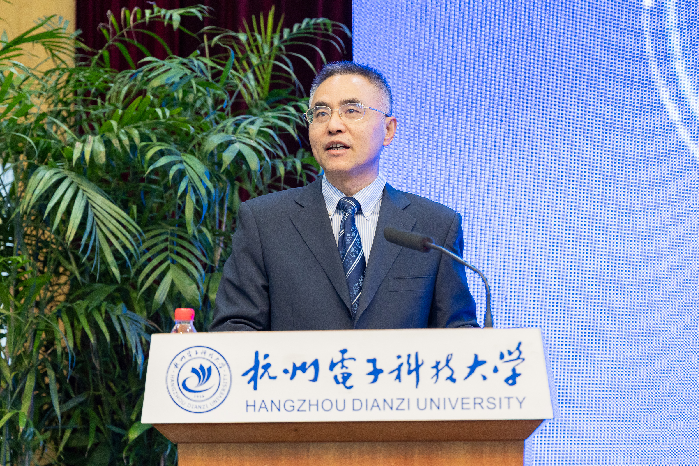 1638758225803482.jpg 1638758225803482.jpg