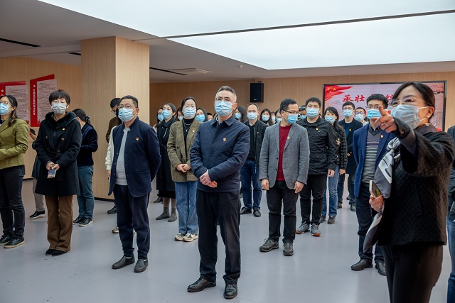 1649207622816380.jpg 黄烈20052011-34.JPG